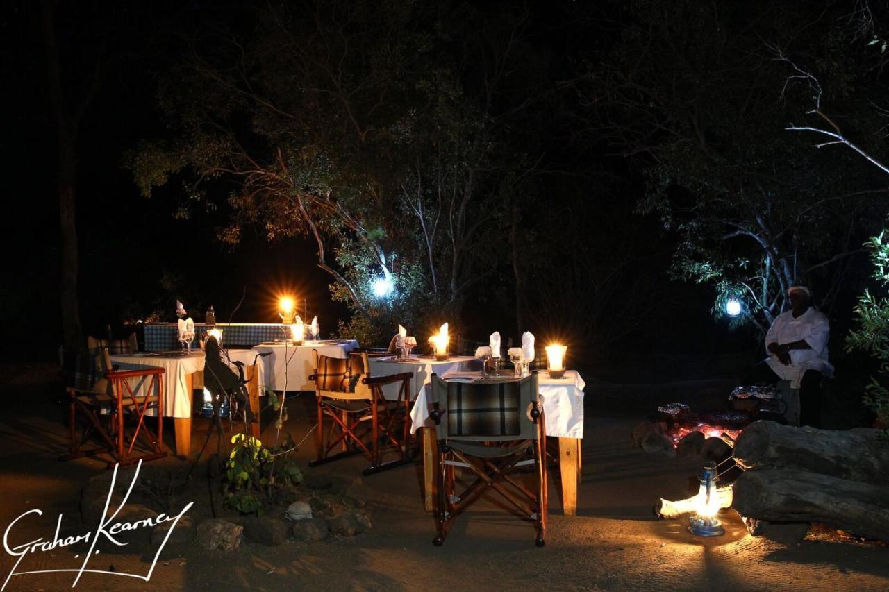 Вилла Pungwe Safari Camp Заповедник Маньелети Экстерьер фото